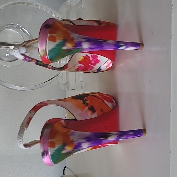 CHRISTIAN LOUBOUTIN Sandals - Picture 9 of 16